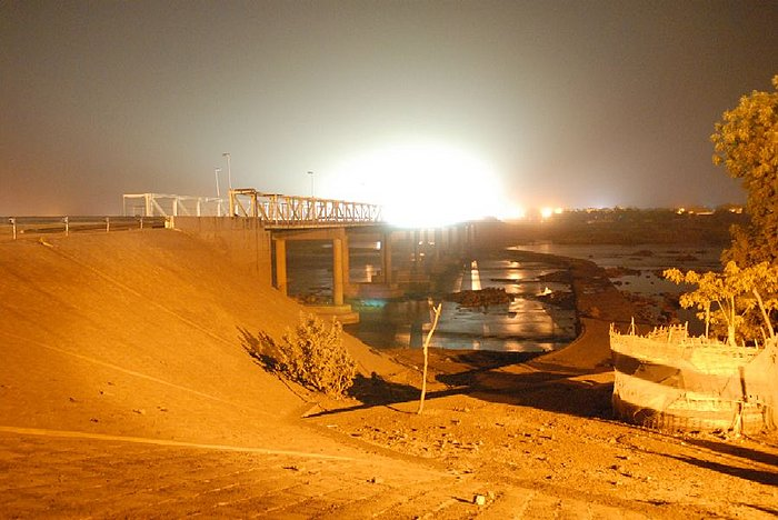 19.01.2007 Nočni prehod reke Niger <br><i>foto Darij N.</i>