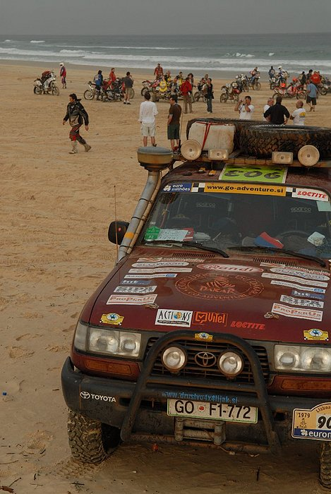 22.01.2007 Pred štartom na plaži v Dakarju <br><i>foto Darij N.</i>
