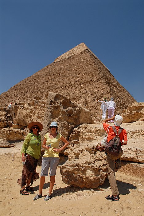 01.07.2006 pred Keopsovo piramido
